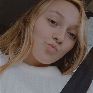 Meet your Posher, Kenzie